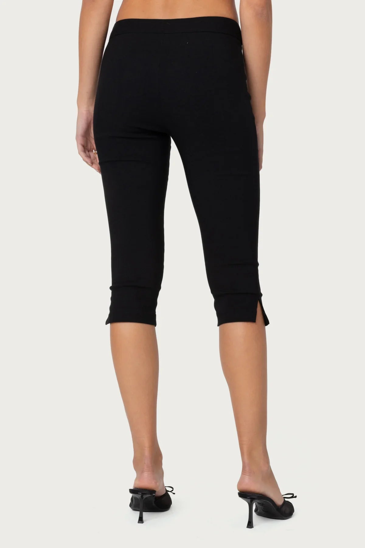 Off Duty Capri Pants